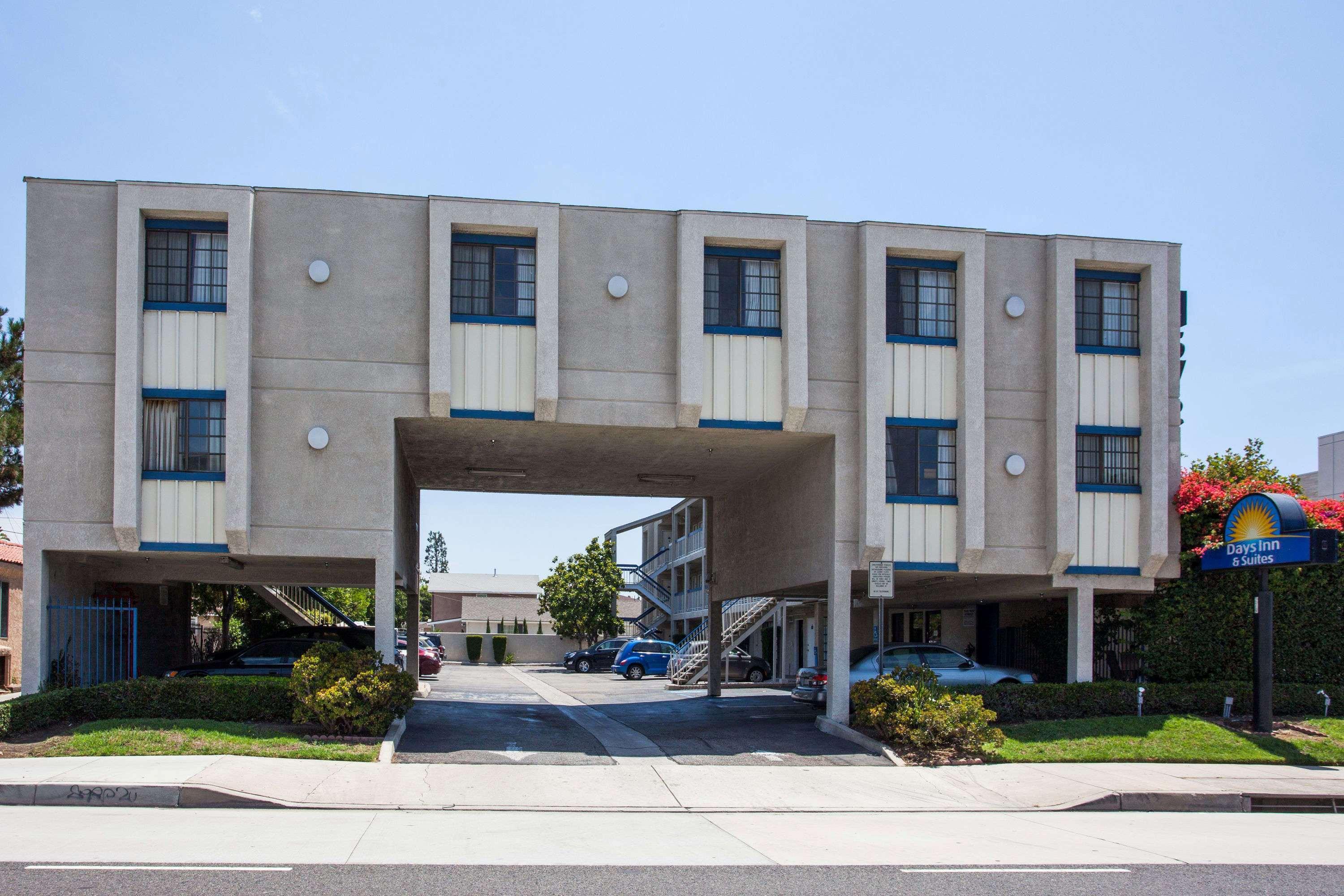 Days Inn By Wyndham Orange Anaheim Exteriör bild